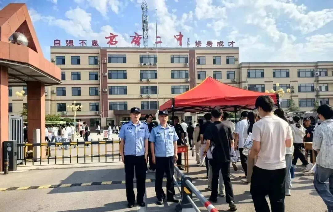 聊城中考首日,顺利交卷!-第7张图片-四季读书网
