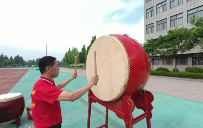 为梦想出征、为中考壮行——庆云云天实验学校2026年中考出征仪式-第26张图片-四季读书网
