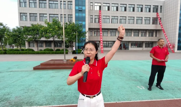 为梦想出征、为中考壮行——庆云云天实验学校2026年中考出征仪式-第29张图片-四季读书网