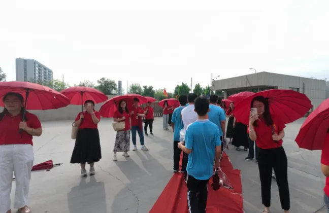 为梦想出征、为中考壮行——庆云云天实验学校2026年中考出征仪式-第34张图片-四季读书网