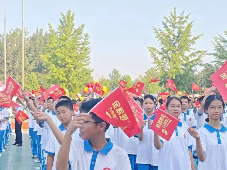 凌云壮志酬中考 青春逐梦正当时-第7张图片-四季读书网