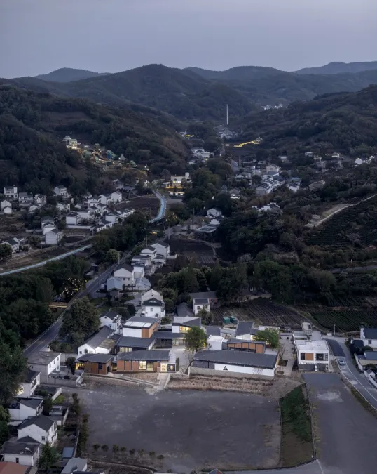 最新真题解析丨浙江理工大学2026年建筑快题深度剖析&考点讲解&方案范图!-第35张图片-四季读书网