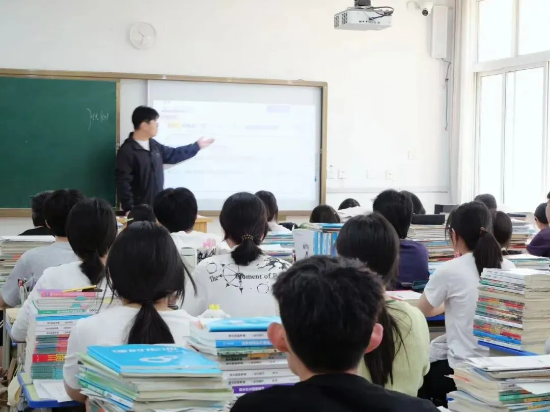 职普融通·高中实验班,中考中等生逆袭本科新途径-第5张图片-四季读书网 职普融通·高中实验班,中考中等生逆袭本科新途径-第5张图片-四季读书网