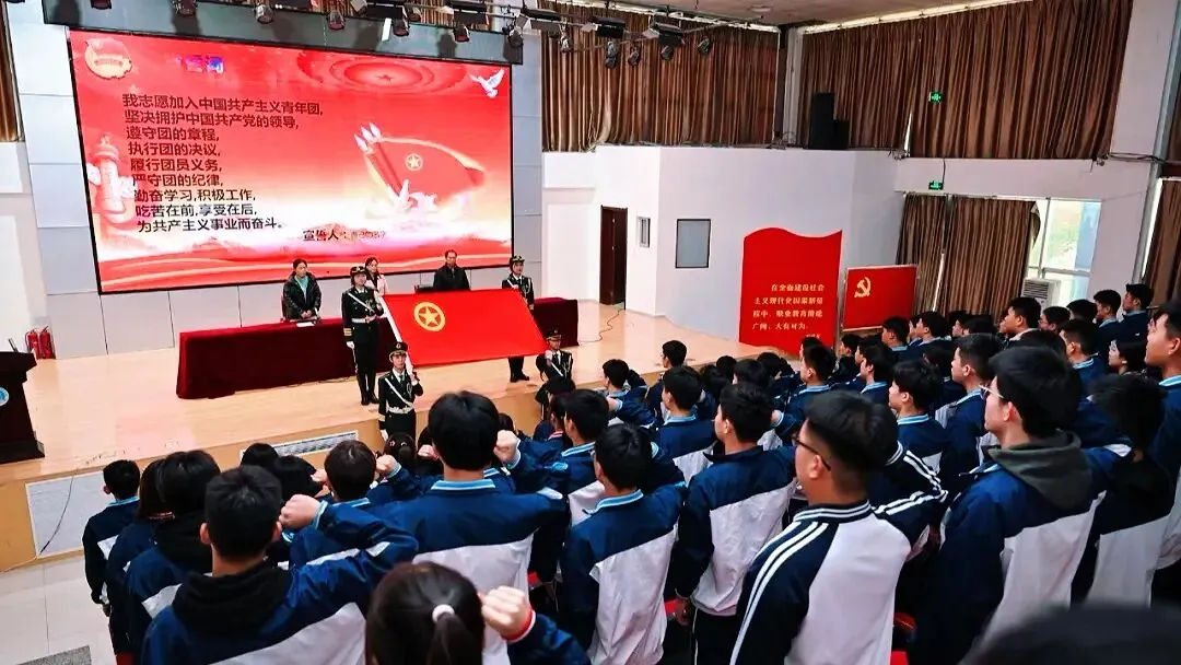 职普融通·高中实验班,中考中等生逆袭本科新途径-第8张图片-四季读书网 职普融通·高中实验班,中考中等生逆袭本科新途径-第8张图片-四季读书网