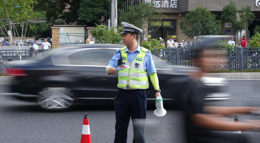 中考开考!-第21张图片-四季读书网 中考开考!-第21张图片-四季读书网