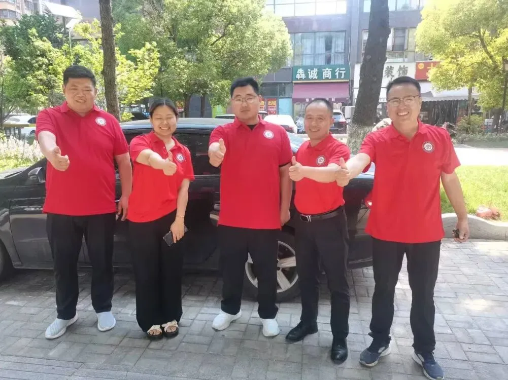 执笔为剑,奔赴山海|2026年中考首日,温情送考全程在线-第19张图片-四季读书网