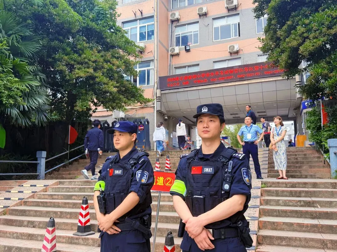 中考首日,铜陵公安再启护航模式!-第9张图片-四季读书网 中考首日,铜陵公安再启护航模式!-第9张图片-四季读书网
