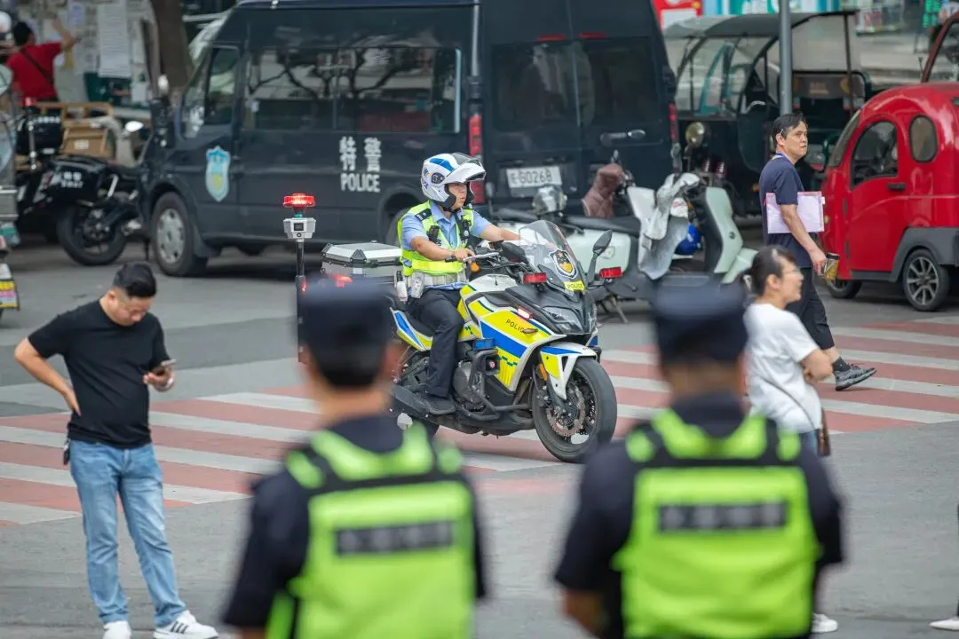 中考首日,铜陵公安再启护航模式!-第12张图片-四季读书网 中考首日,铜陵公安再启护航模式!-第12张图片-四季读书网