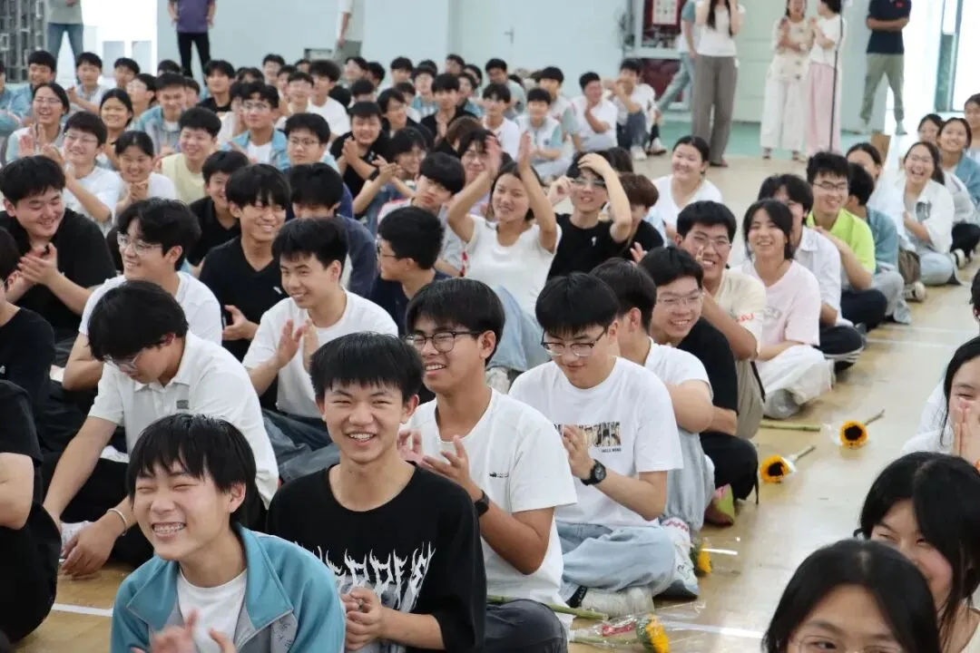 冲刺中考,为梦想而战!我校隆重举行初三中考送考仪式-第43张图片-四季读书网
