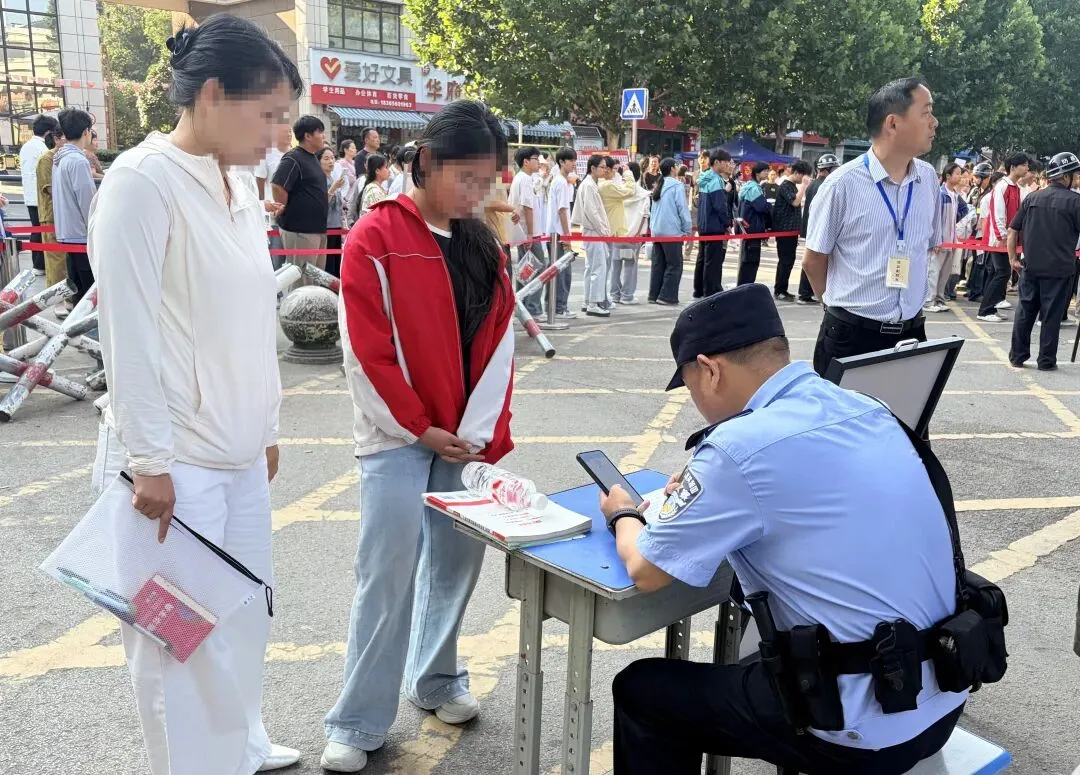 中考首日!利辛…-第15张图片-四季读书网 中考首日!利辛…-第15张图片-四季读书网