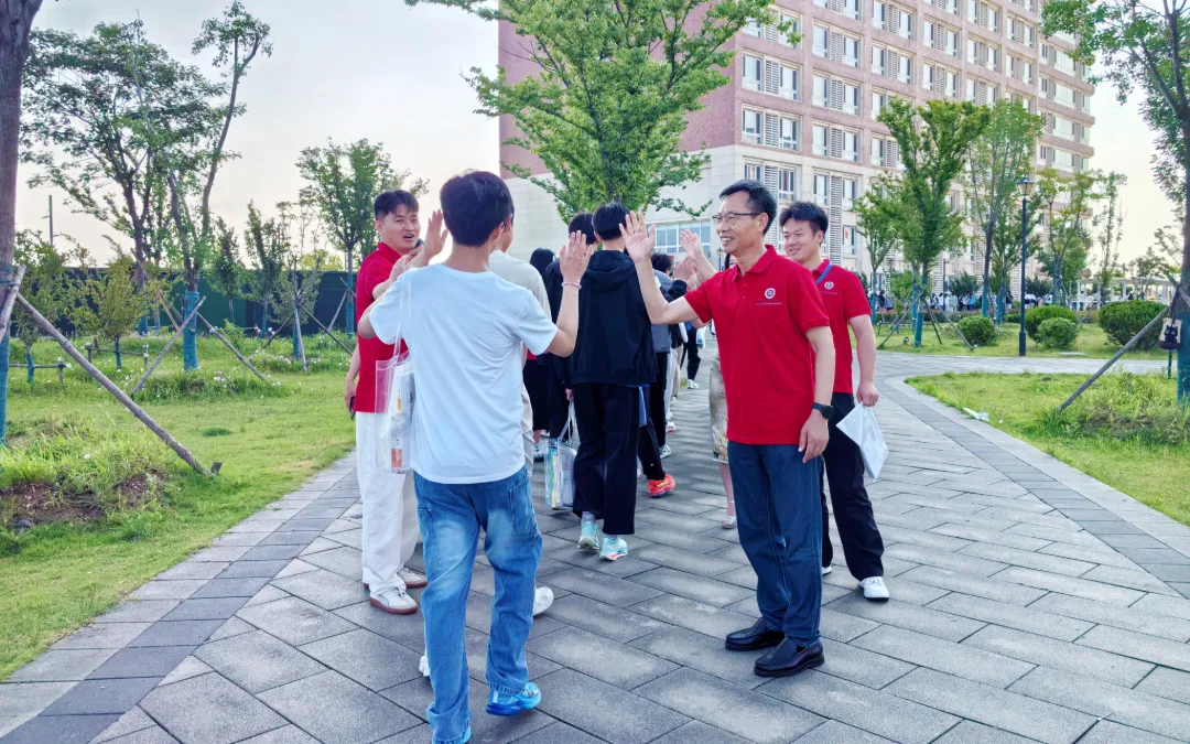中考启幕!连云“最强送考团”上线……-第13张图片-四季读书网 中考启幕!连云“最强送考团”上线……-第13张图片-四季读书网