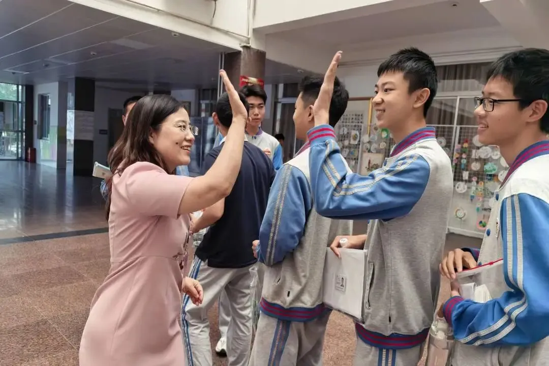 你们逐梦,我们守护!中考加油-第6张图片-四季读书网 你们逐梦,我们守护!中考加油-第6张图片-四季读书网