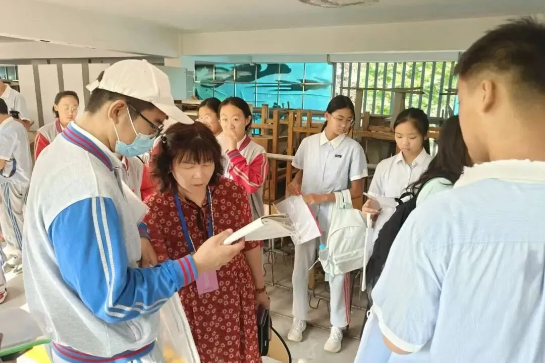 你们逐梦,我们守护!中考加油-第46张图片-四季读书网 你们逐梦,我们守护!中考加油-第46张图片-四季读书网