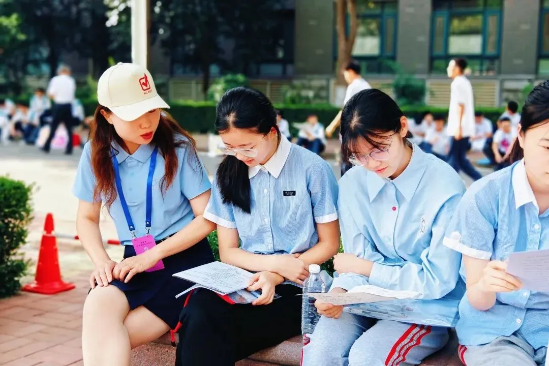 你们逐梦,我们守护!中考加油-第49张图片-四季读书网 你们逐梦,我们守护!中考加油-第49张图片-四季读书网