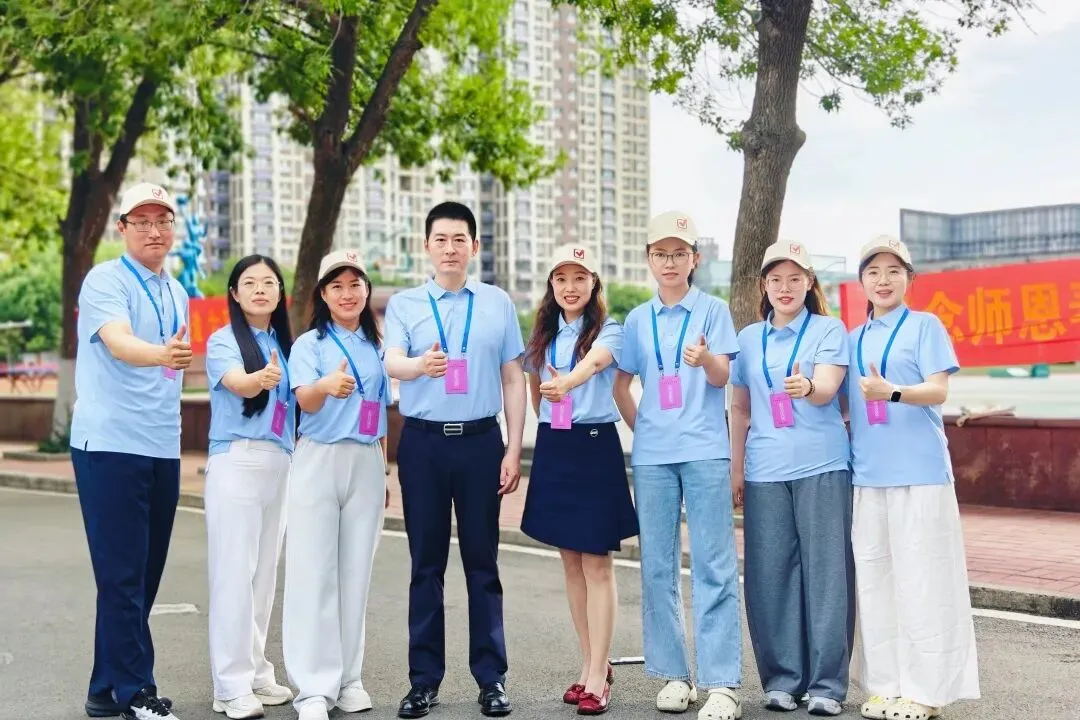 你们逐梦,我们守护!中考加油-第51张图片-四季读书网 你们逐梦,我们守护!中考加油-第51张图片-四季读书网