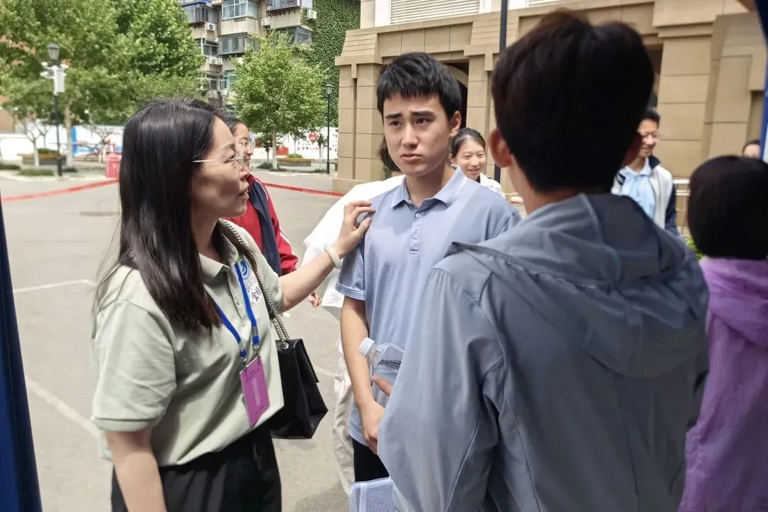 你们逐梦,我们守护!中考加油-第55张图片-四季读书网 你们逐梦,我们守护!中考加油-第55张图片-四季读书网