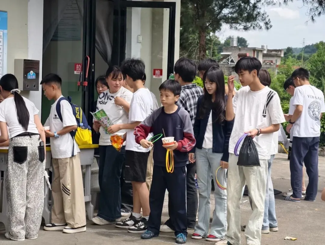 中考技巧抢分,决胜希望之旅——金沙县精诚中学校园开放日圆满结束!-第34张图片-四季读书网 中考技巧抢分,决胜希望之旅——金沙县精诚中学校园开放日圆满结束!-第34张图片-四季读书网