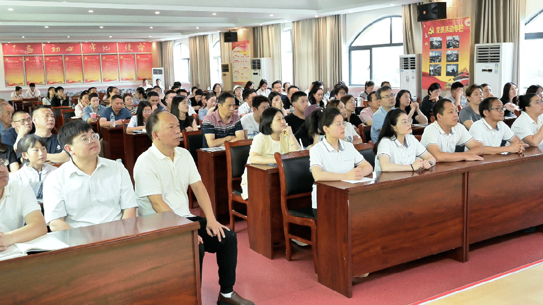 中考聚焦 | 6月21日邀您参加“新高一师资见面会”-第9张图片-四季读书网