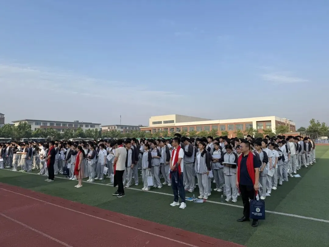 热血出征,决胜六月!郯城江山学校中考壮行-第16张图片-四季读书网 热血出征,决胜六月!郯城江山学校中考壮行-第16张图片-四季读书网