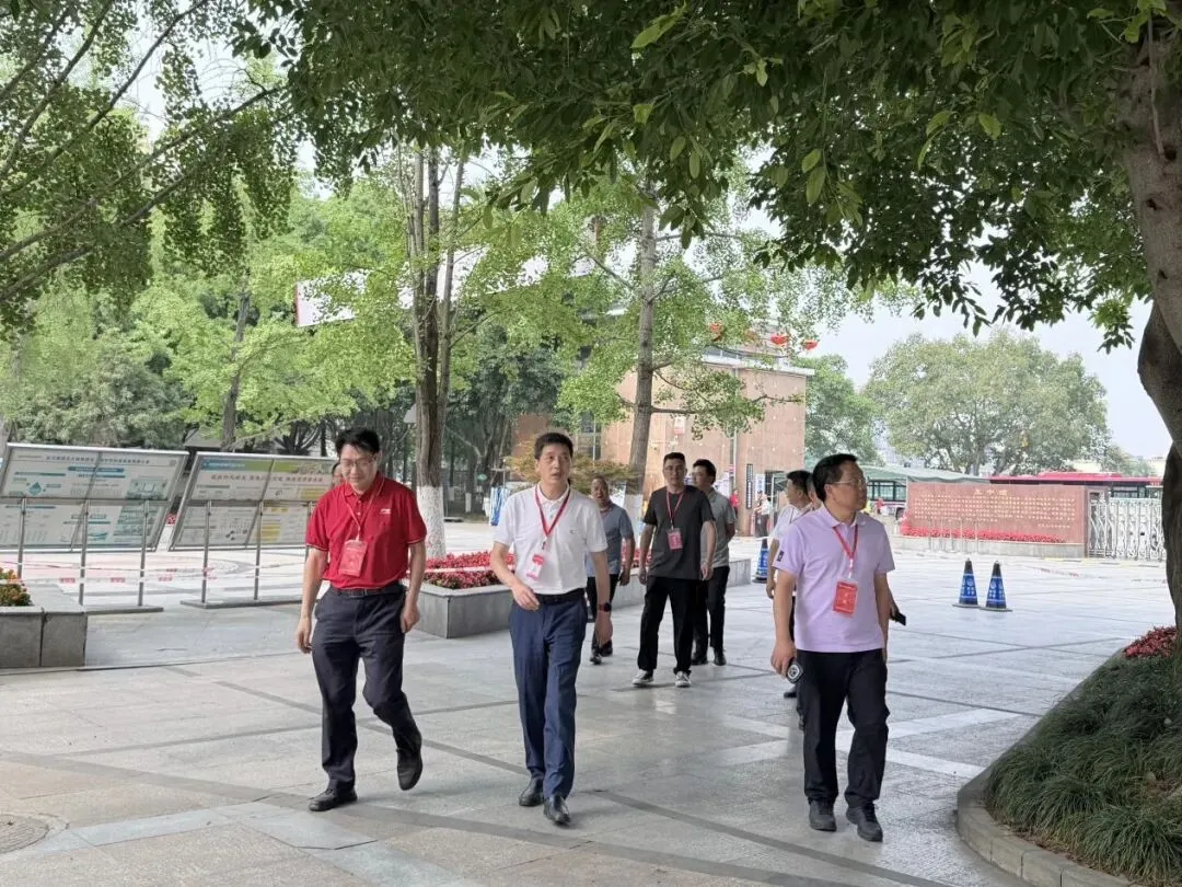德阳市2026年中考圆满落幕-第16张图片-四季读书网 德阳市2026年中考圆满落幕-第16张图片-四季读书网