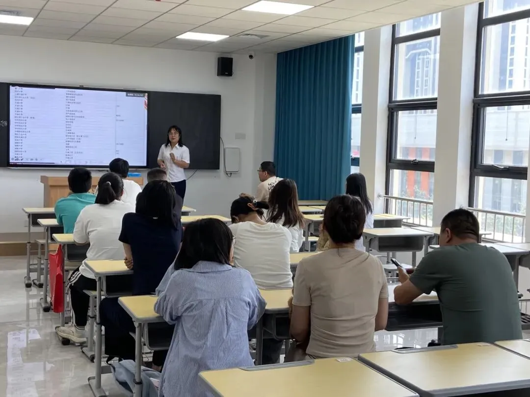 备考专家助力,打通中考最后一公里 |至德高级中学大型校园开放日圆满举行-第50张图片-四季读书网 备考专家助力,打通中考最后一公里 |至德高级中学大型校园开放日圆满举行-第50张图片-四季读书网