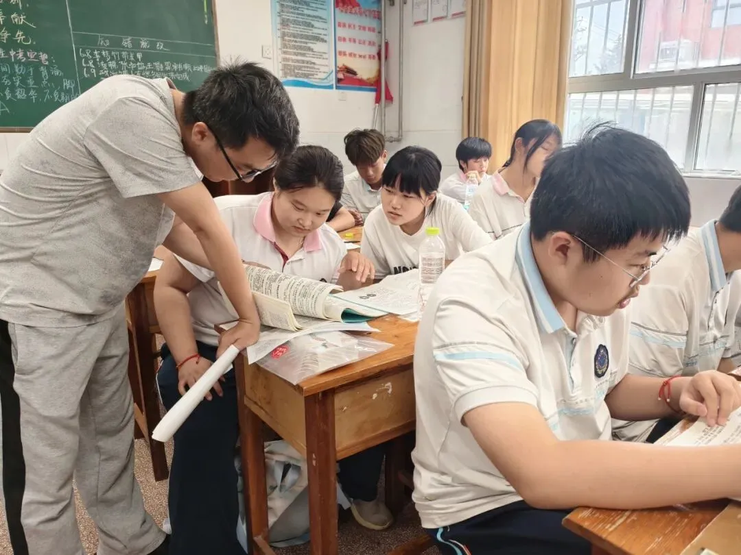 毕业季|中考次日:放平心态,稳扎稳打-第37张图片-四季读书网 毕业季|中考次日:放平心态,稳扎稳打-第37张图片-四季读书网