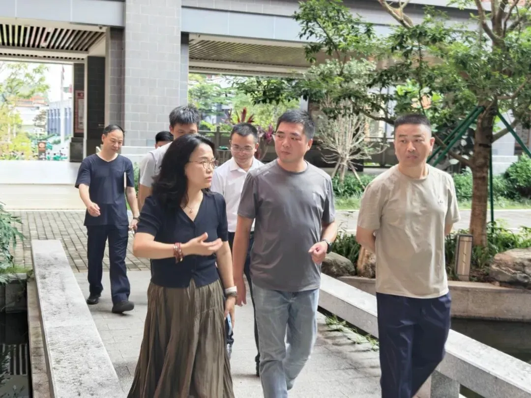 筑牢中考考点安全防线,深耕教联体协同共育——荔湖派出所领导莅临我校初中校区指导工作-第10张图片-四季读书网