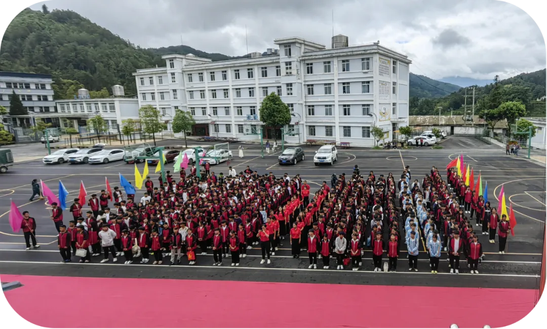 逐梦出征 决战中考———龙新初级中学举办2026届中考出征仪式-第1张图片-四季读书网