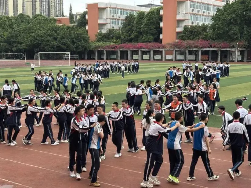 中考收官,成长不止-第24张图片-四季读书网 中考收官,成长不止-第24张图片-四季读书网