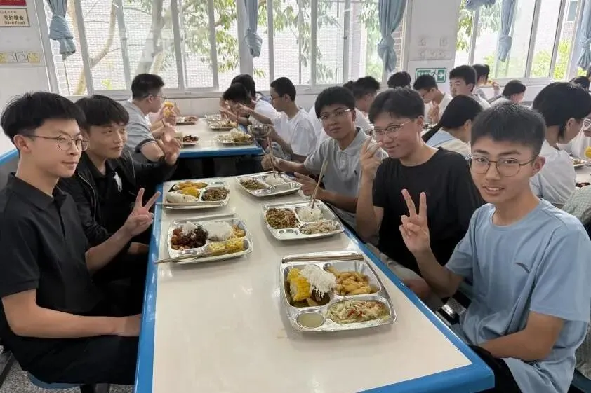 中考收官,成长不止-第30张图片-四季读书网 中考收官,成长不止-第30张图片-四季读书网
