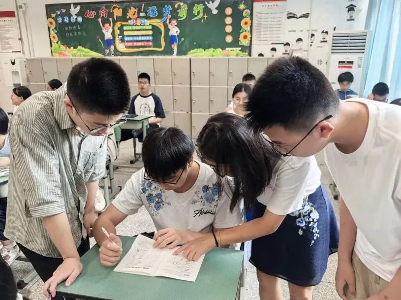 中考收官,成长不止-第36张图片-四季读书网 中考收官,成长不止-第36张图片-四季读书网