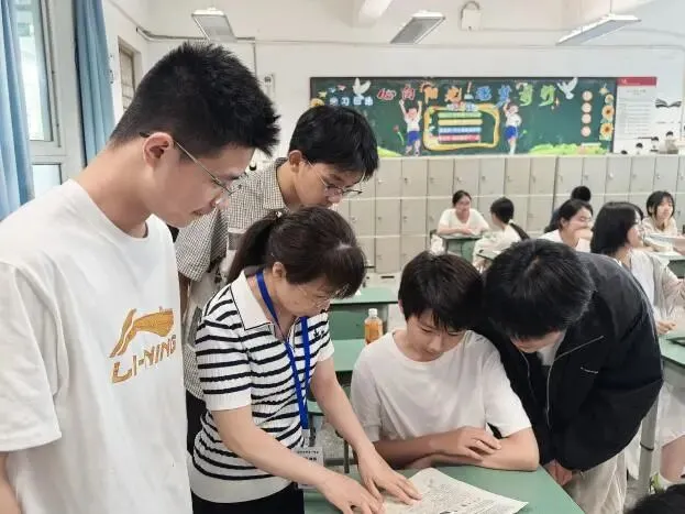 中考收官,成长不止-第38张图片-四季读书网 中考收官,成长不止-第38张图片-四季读书网