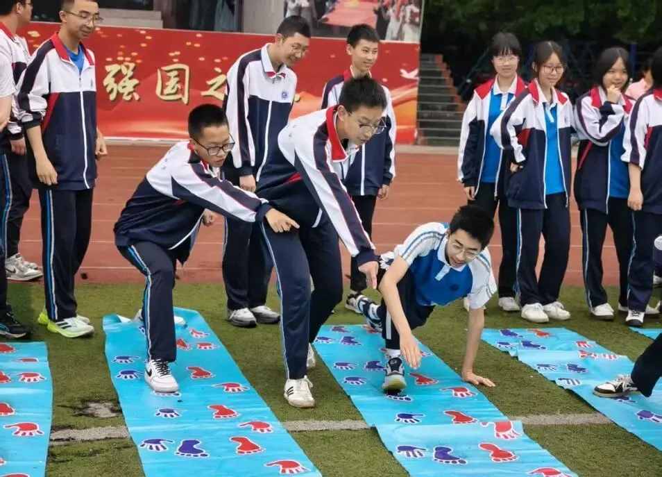 中考收官,成长不止-第44张图片-四季读书网 中考收官,成长不止-第44张图片-四季读书网