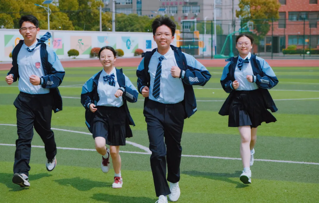 (中考失利 可以复读) 褪去题海内耗,陪苏州中考落榜少年重赴山海|吴江盛湖初三复读招生-第3张图片-四季读书网
