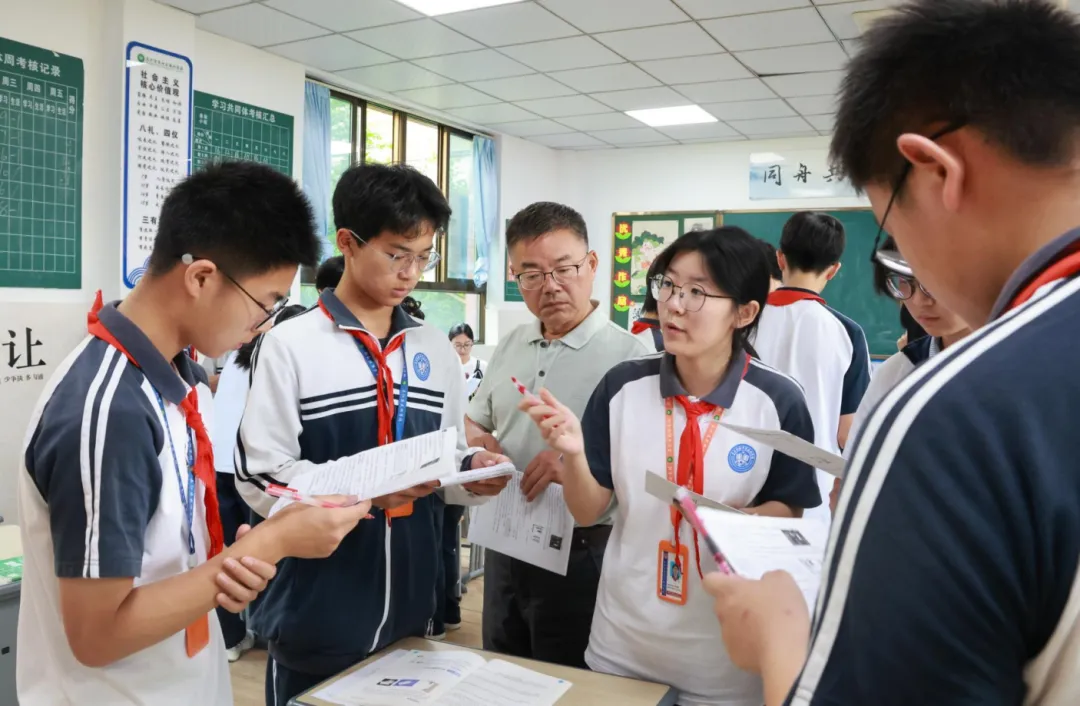 (中考失利 可以复读) 褪去题海内耗,陪苏州中考落榜少年重赴山海|吴江盛湖初三复读招生-第4张图片-四季读书网