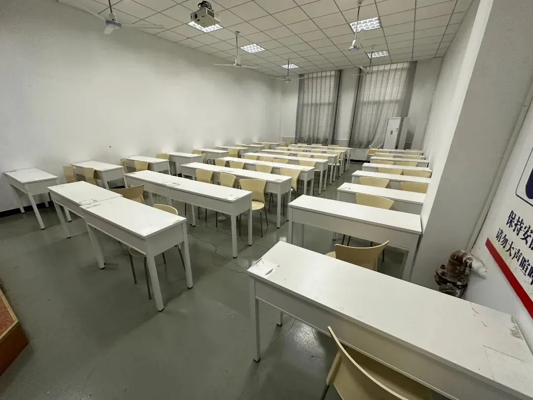 6月英语AB级真题参考答案-第11张图片-四季读书网 6月英语AB级真题参考答案-第11张图片-四季读书网