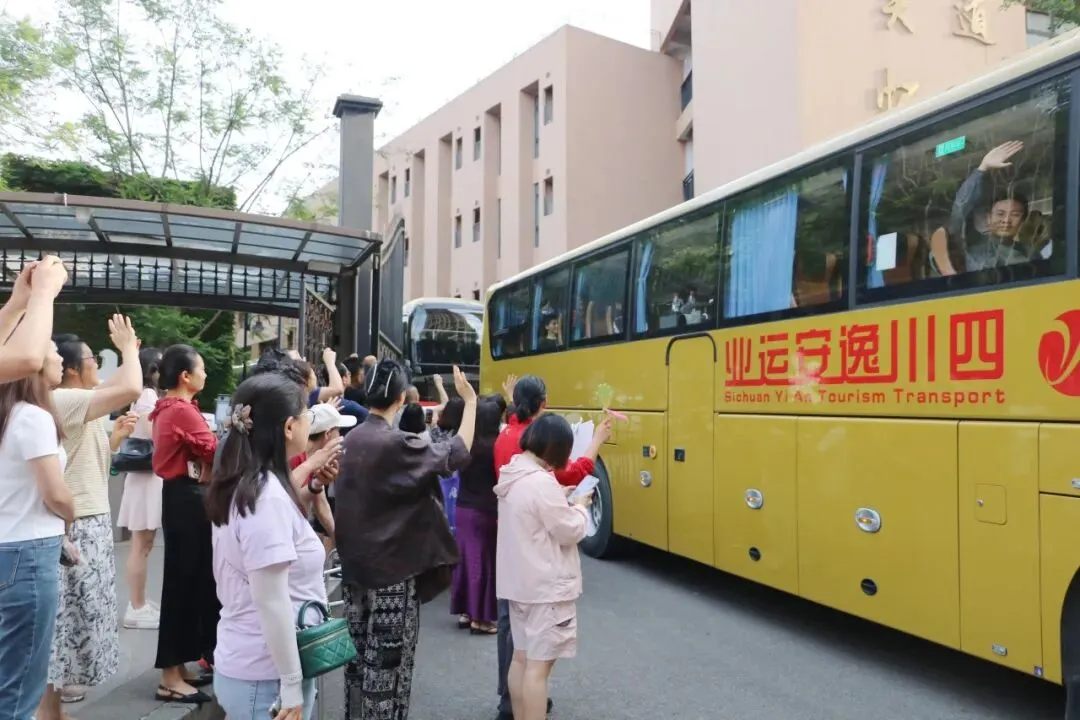 中考凯旋丨初三旅程圆满收官,人生全新副本即将解锁!-第25张图片-四季读书网 中考凯旋丨初三旅程圆满收官,人生全新副本即将解锁!-第25张图片-四季读书网