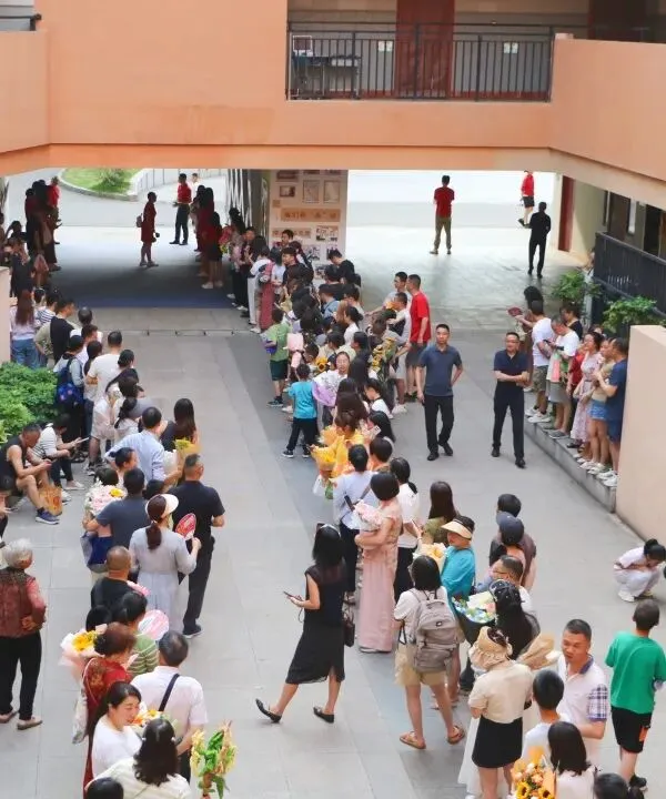 中考凯旋丨初三旅程圆满收官,人生全新副本即将解锁!-第36张图片-四季读书网 中考凯旋丨初三旅程圆满收官,人生全新副本即将解锁!-第36张图片-四季读书网