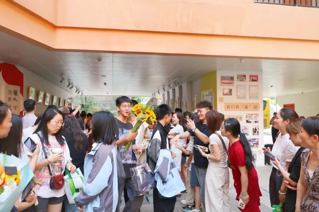 中考凯旋丨初三旅程圆满收官,人生全新副本即将解锁!-第42张图片-四季读书网 中考凯旋丨初三旅程圆满收官,人生全新副本即将解锁!-第42张图片-四季读书网