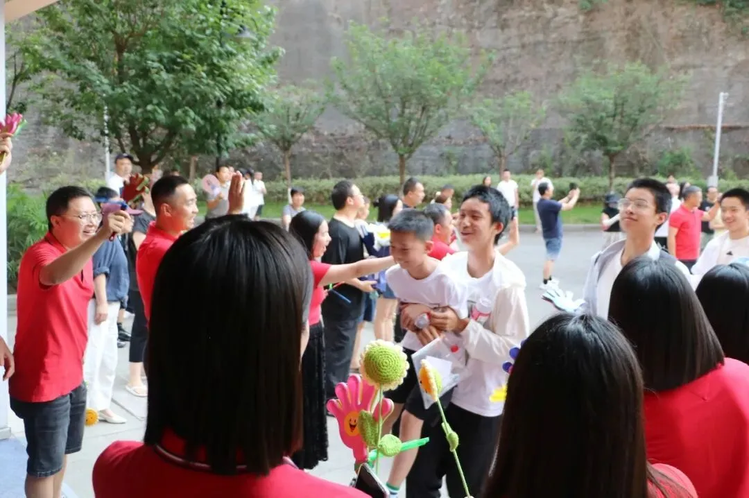 中考凯旋丨初三旅程圆满收官,人生全新副本即将解锁!-第52张图片-四季读书网 中考凯旋丨初三旅程圆满收官,人生全新副本即将解锁!-第52张图片-四季读书网