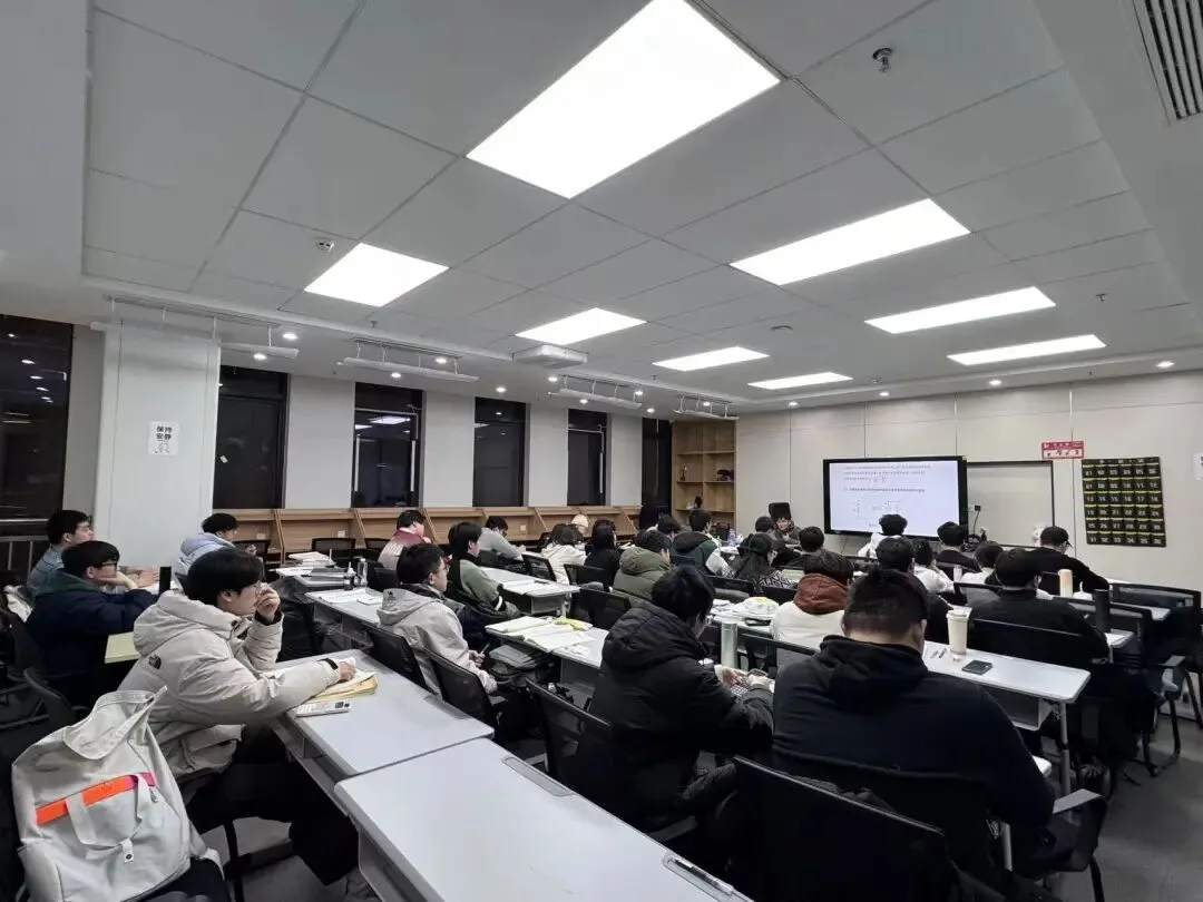 6月英语AB级真题参考答案-第37张图片-四季读书网 6月英语AB级真题参考答案-第37张图片-四季读书网