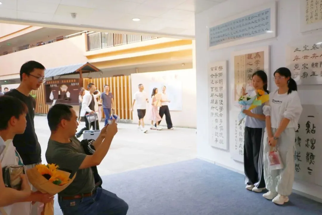 中考凯旋丨初三旅程圆满收官,人生全新副本即将解锁!-第54张图片-四季读书网 中考凯旋丨初三旅程圆满收官,人生全新副本即将解锁!-第54张图片-四季读书网