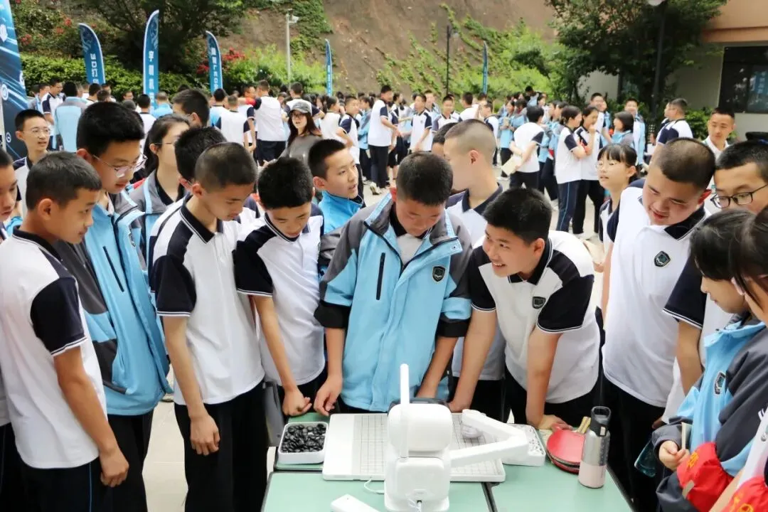 中考凯旋丨初三旅程圆满收官,人生全新副本即将解锁!-第70张图片-四季读书网 中考凯旋丨初三旅程圆满收官,人生全新副本即将解锁!-第70张图片-四季读书网