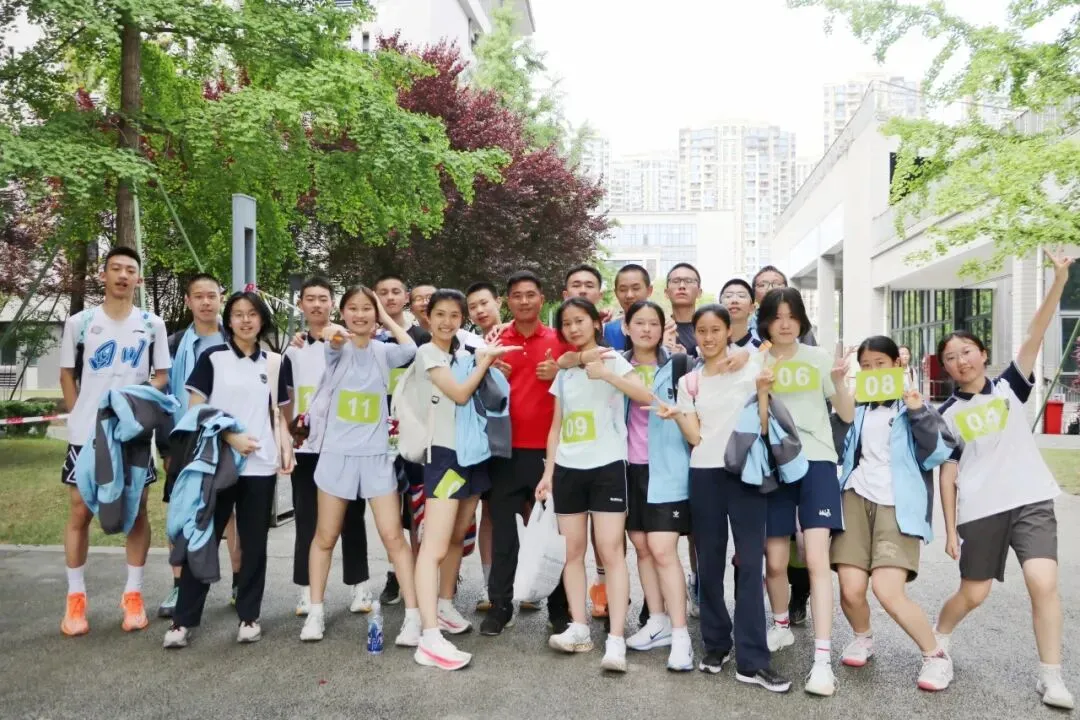 中考凯旋丨初三旅程圆满收官,人生全新副本即将解锁!-第92张图片-四季读书网 中考凯旋丨初三旅程圆满收官,人生全新副本即将解锁!-第92张图片-四季读书网