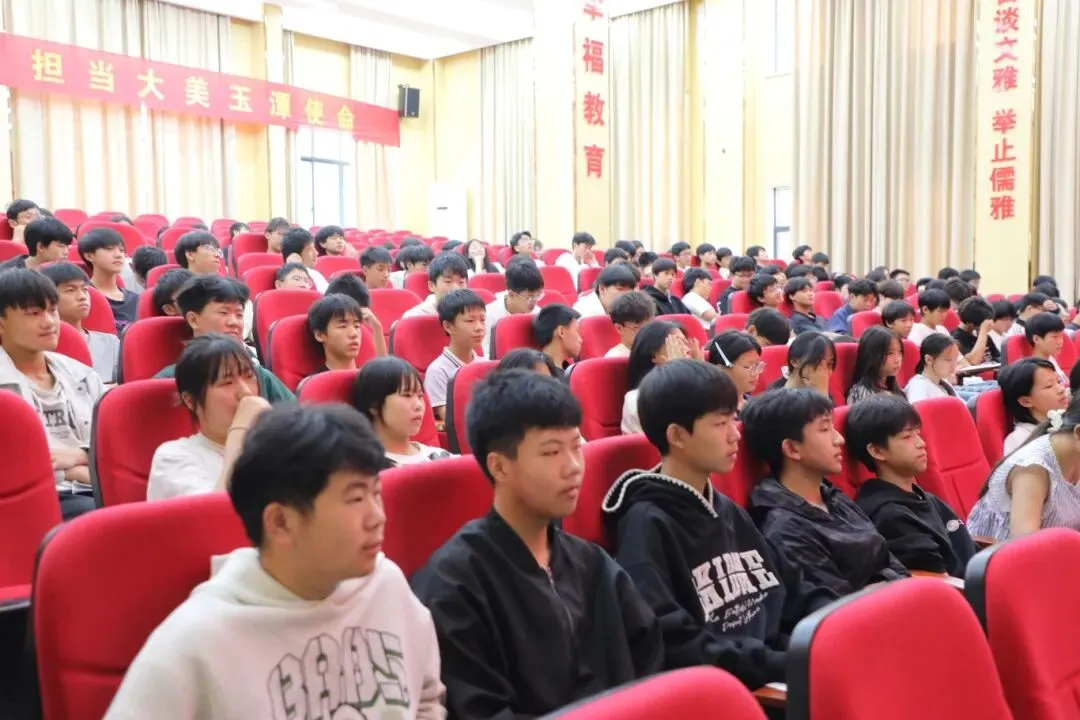 厉兵秣马战中考,逐光而上创辉煌——汝城县玉潭学校初中部圆满举行动员大会-第26张图片-四季读书网