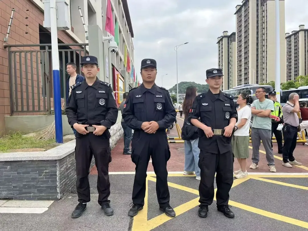 现场直击!东至中考,开考-第17张图片-四季读书网 现场直击!东至中考,开考-第17张图片-四季读书网