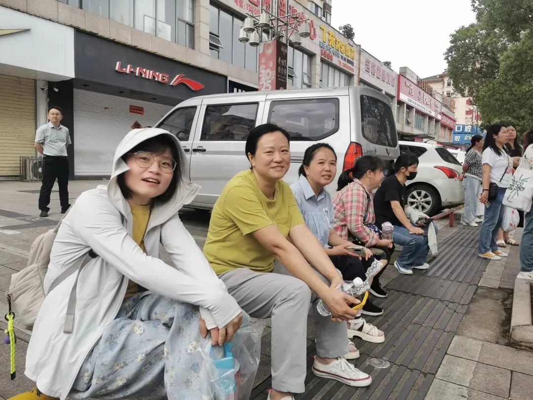 现场直击!东至中考,开考-第19张图片-四季读书网 现场直击!东至中考,开考-第19张图片-四季读书网