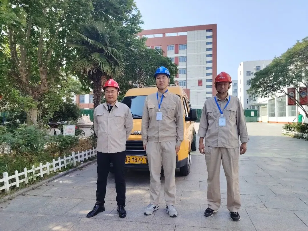 东海县第二中学考点:中考首日平稳有序 温情护航学子逐梦-第21张图片-四季读书网 东海县第二中学考点:中考首日平稳有序 温情护航学子逐梦-第21张图片-四季读书网
