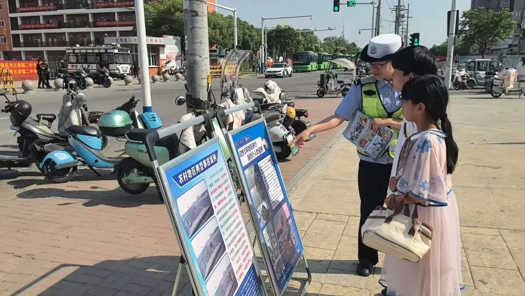 中考启幕,蚌埠交警“护考模式”再上线!|护航中考 交警同行-第15张图片-四季读书网 中考启幕,蚌埠交警“护考模式”再上线!|护航中考 交警同行-第15张图片-四季读书网