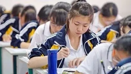 2026年安徽省中考语文作文题出炉!(附历年中考作文题汇总)-第5张图片-四季读书网